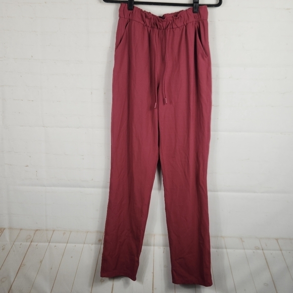 Lululemon Comfy Workleisure Preppy Stretch High-Rise Pants in Mulled Wine 6 - Picture 2 of 13